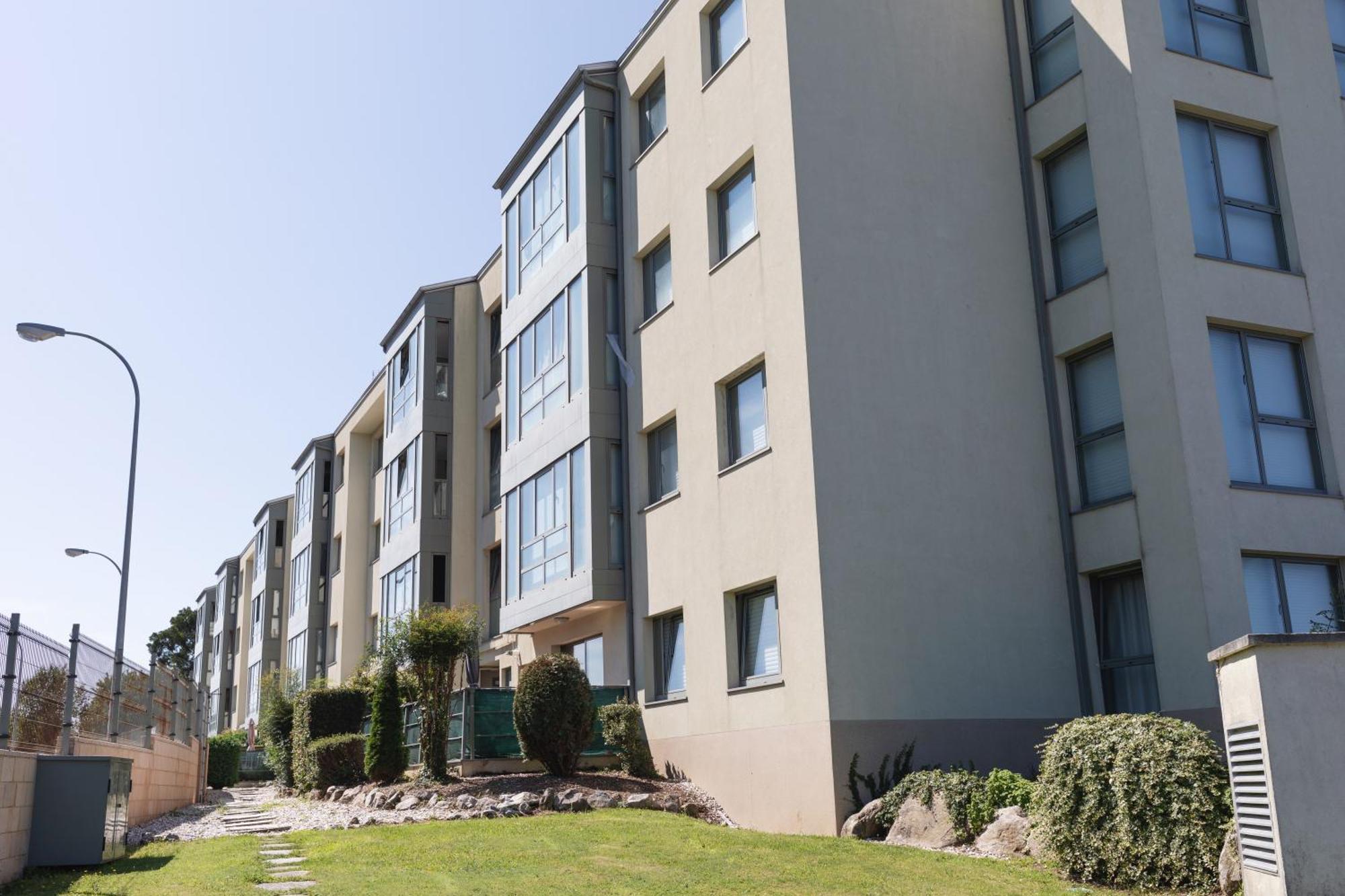 Baruhaus Piscina Y Parking Rianxo Appartement Rianjo Buitenkant foto